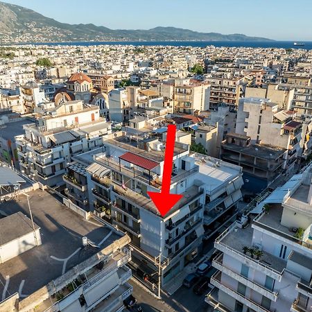 Central Escape Apartment Каламата Екстериор снимка